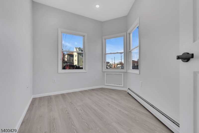 Union Square - Commercial Sale