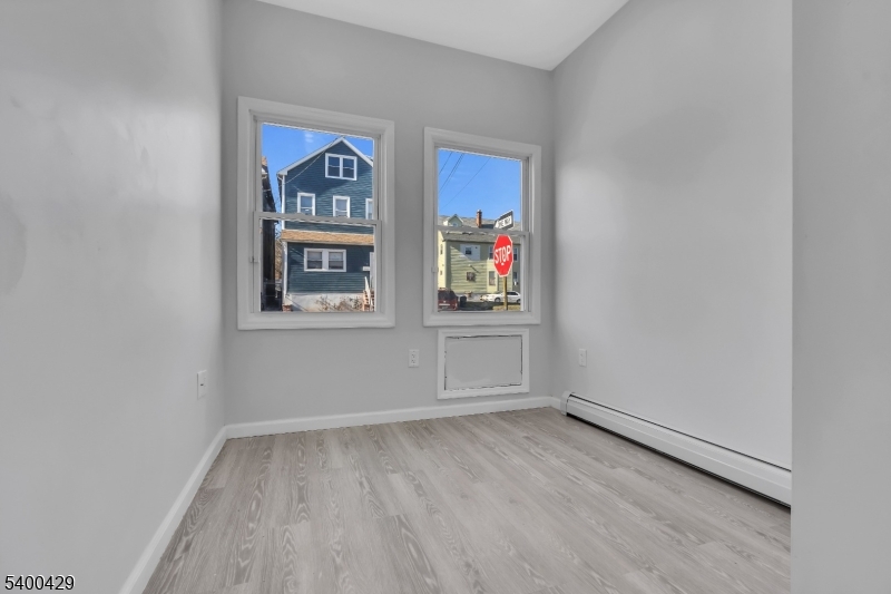 Union Square - Commercial Sale