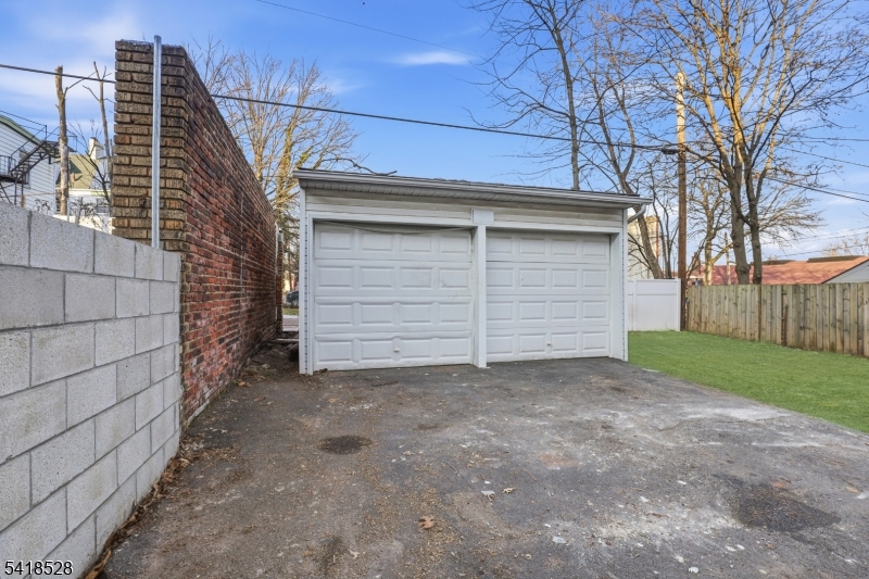 Weequahic - Residential