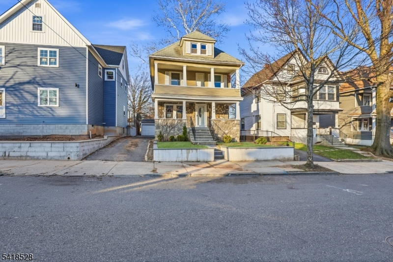 Weequahic - Residential