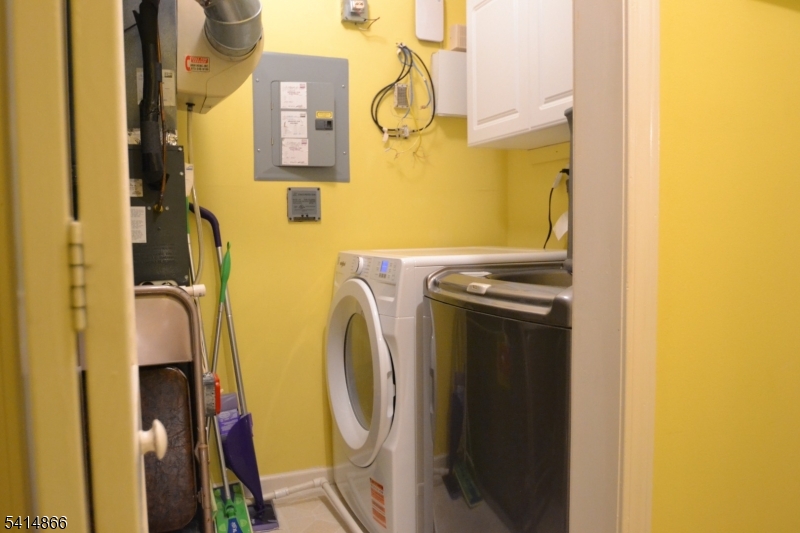 Chanda Arms - Residential