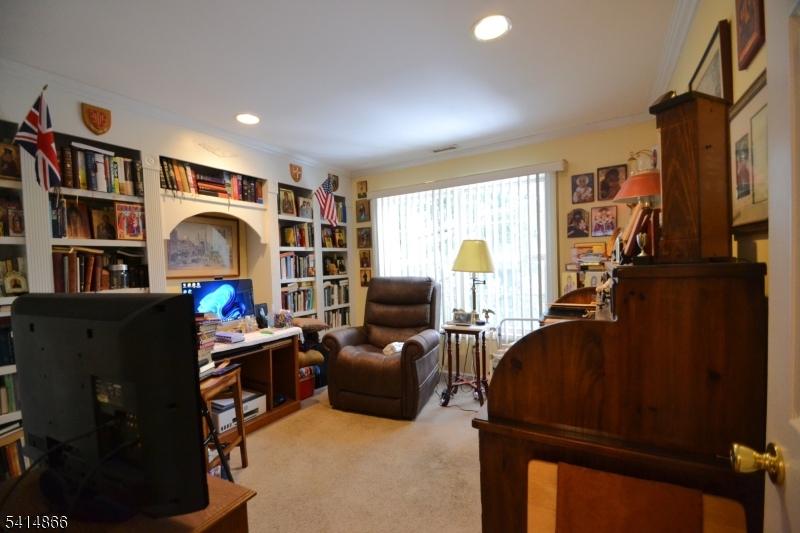 Chanda Arms - Residential