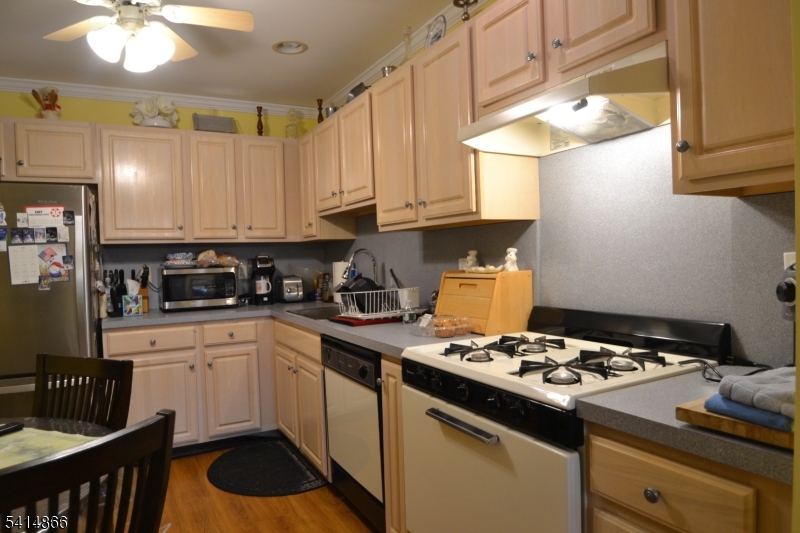 Chanda Arms - Residential