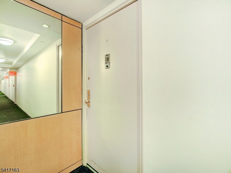 Harrison Park Towers - Residential