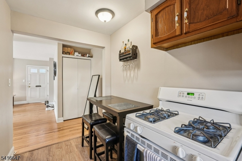 Colonial Gardens Apartments - Residential