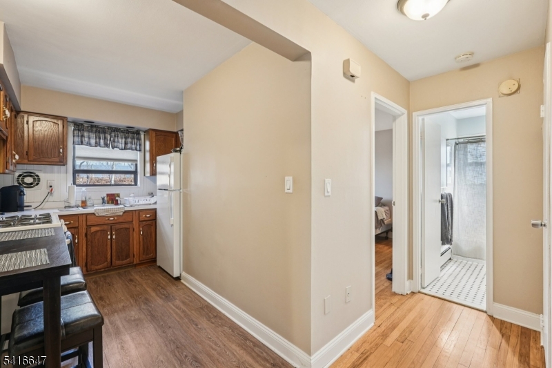 Colonial Gardens Apartments - Residential