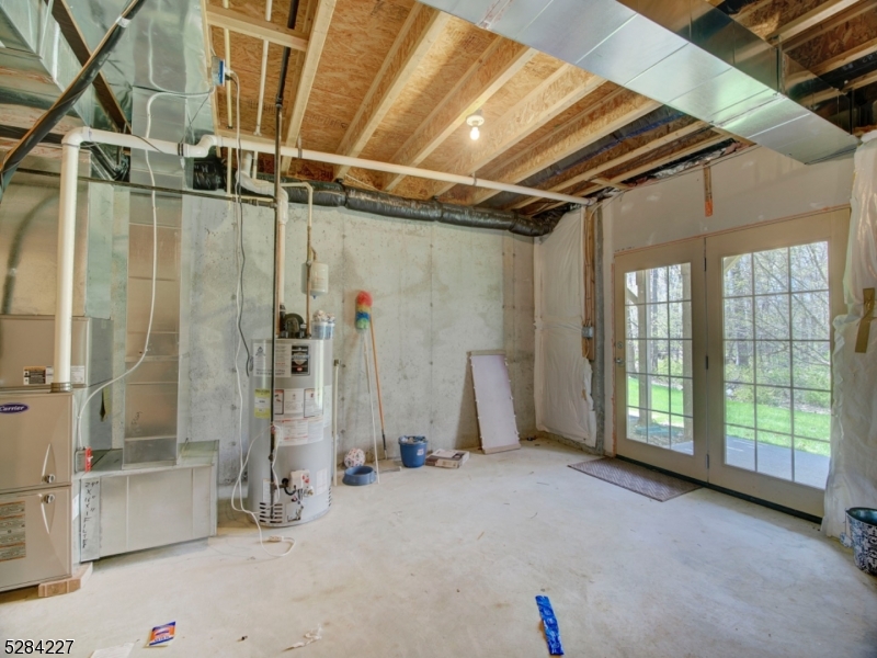 Morris Chase - Residential Lease