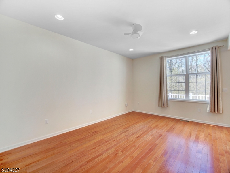 Morris Chase - Residential Lease