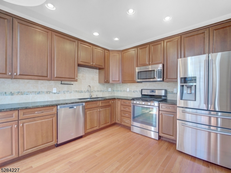 Morris Chase - Residential Lease