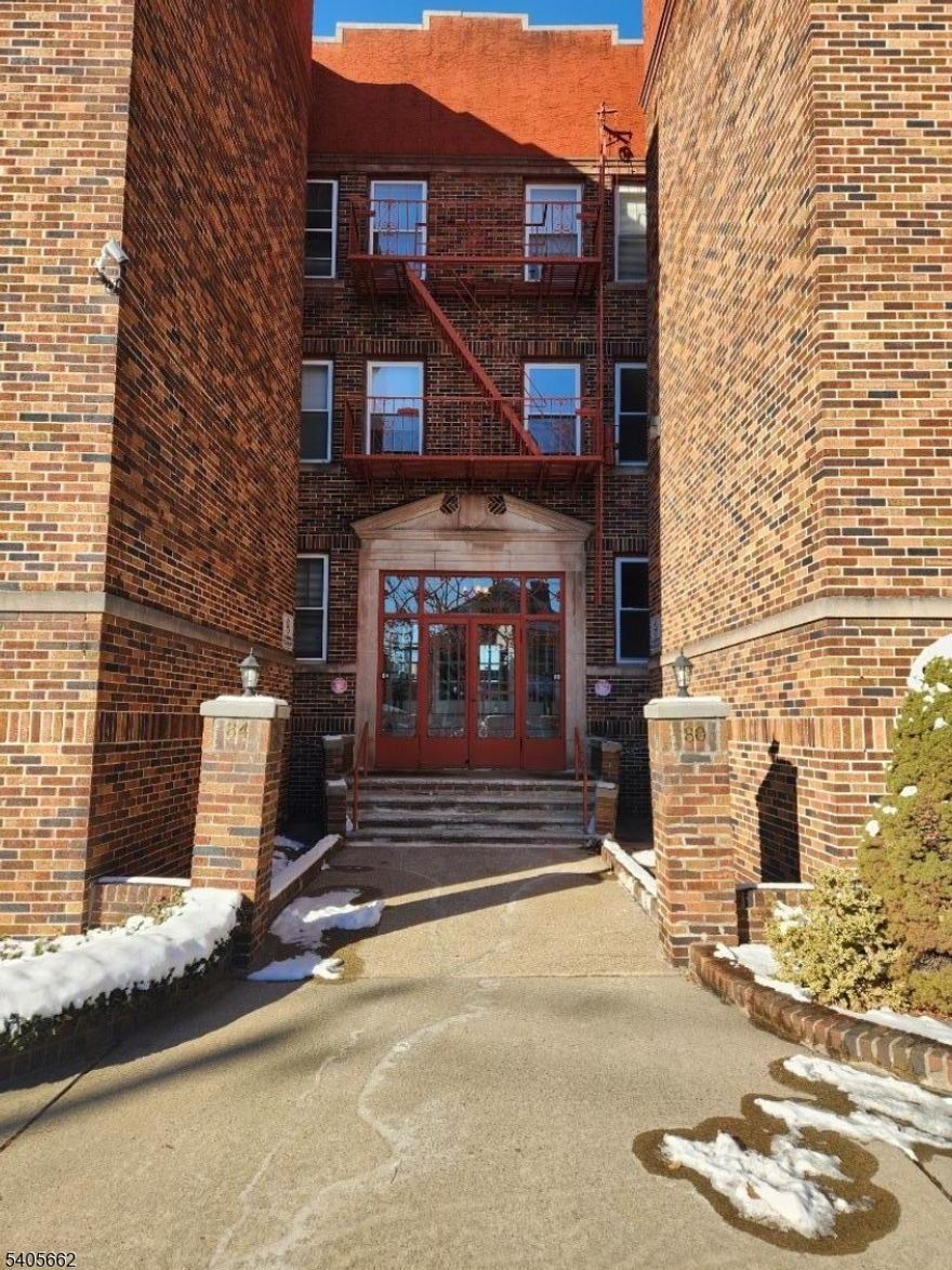 Beautifully renovated 3rd floor unit in a walk up building.   Hardwood floors, New Bathroom, good closets, coin operated laundry in basement.   Close to transportation and shopping.   NO pets, NO smoking, no exceptions.