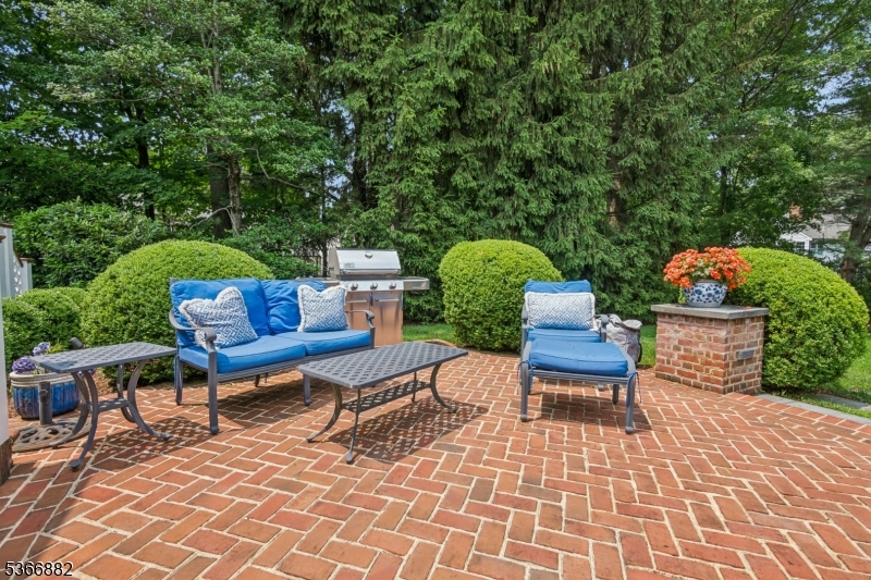 Hill Section - Residential