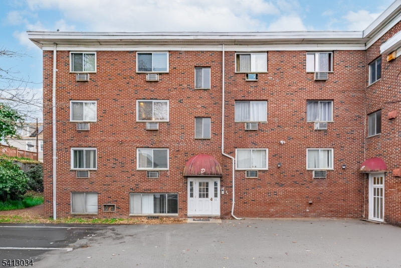 Union Court Condo - Residential