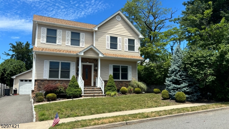 View Totowa Boro, NJ 07512 house