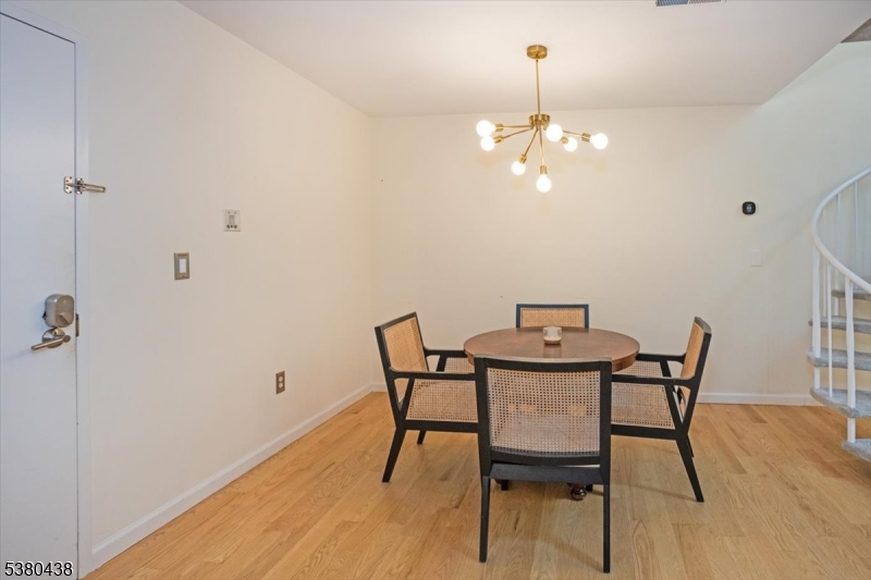 South Green I - Residential Lease