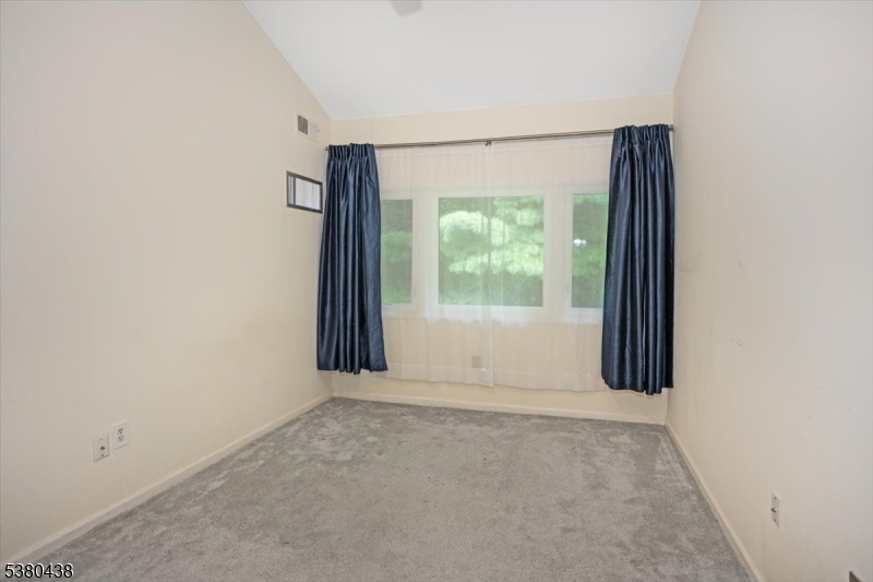 South Green I - Residential Lease