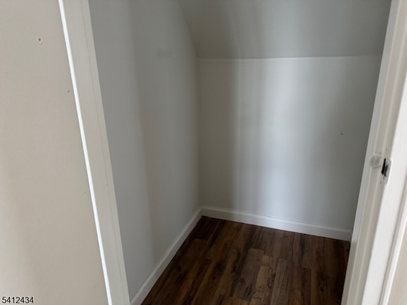 Carlton Village - Residential Lease