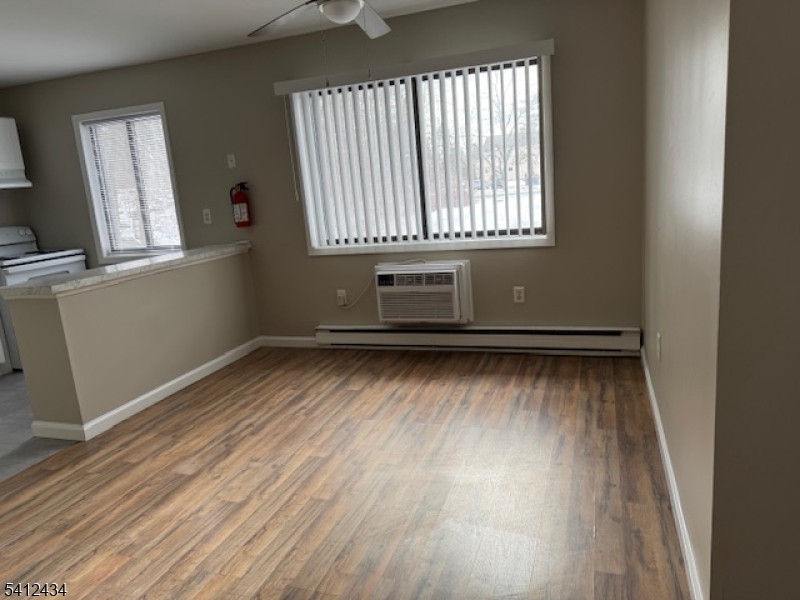 Carlton Village - Residential Lease