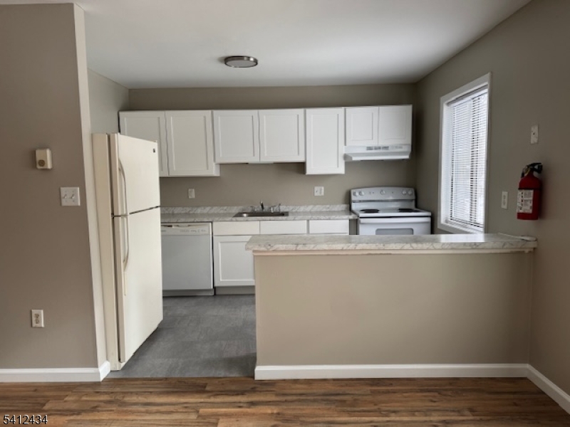 Carlton Village - Residential Lease