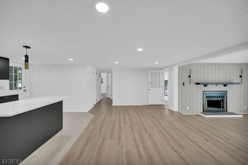 Crandon Lakes - Residential