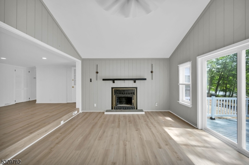 Crandon Lakes - Residential