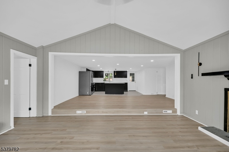 Crandon Lakes - Residential