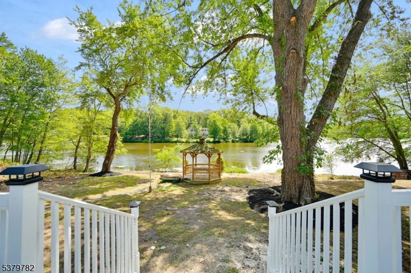 Crandon Lakes - Residential