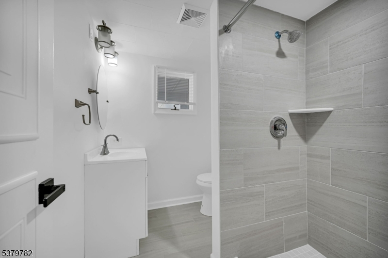 Crandon Lakes - Residential