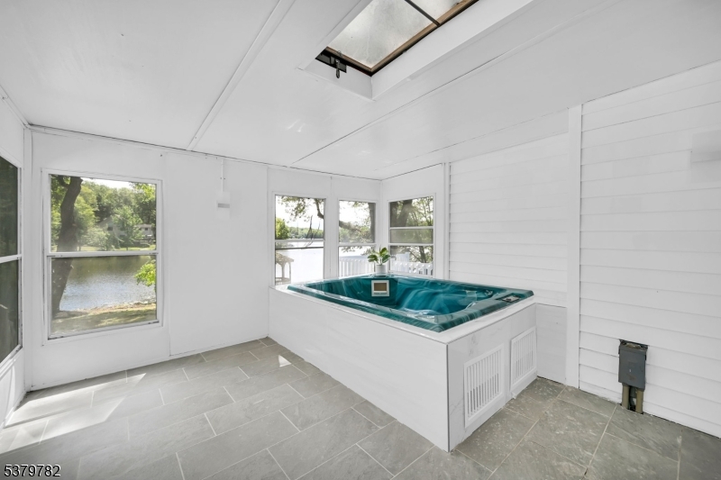 Crandon Lakes - Residential