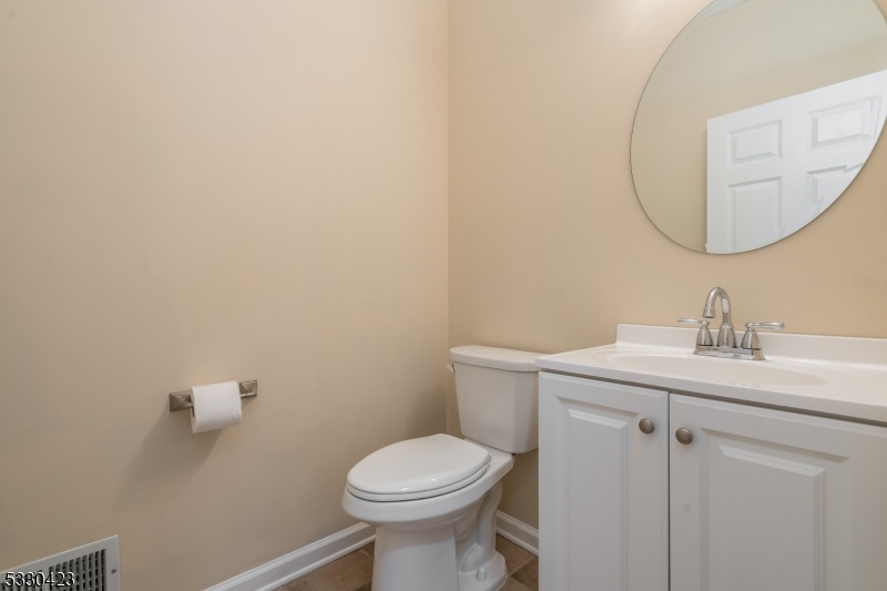 Clinton Twp., New Jersey 08801, United States, 3 Bedrooms Bedrooms, ,3 BathroomsBathrooms,Residential,Pending,22654