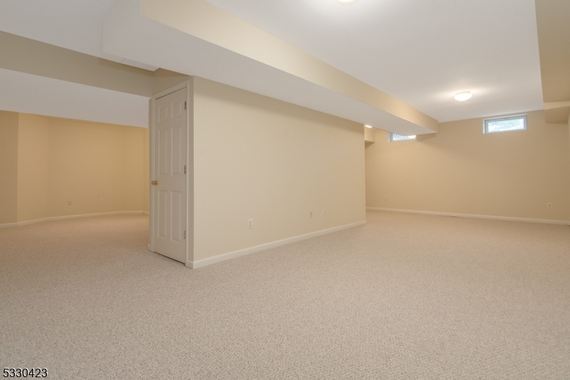 Clinton Twp., New Jersey 08801, United States, 3 Bedrooms Bedrooms, ,3 BathroomsBathrooms,Residential,Pending,22654