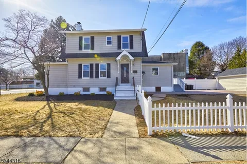 6 Levitt Ave, Bergenfield Boro, NJ 07621 - MLS#: 3951072