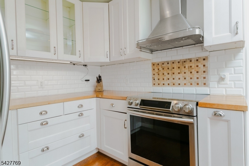 Puddingstone area - Residential