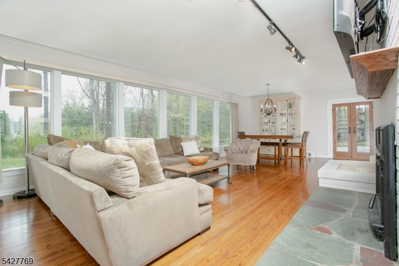 Puddingstone area - Residential