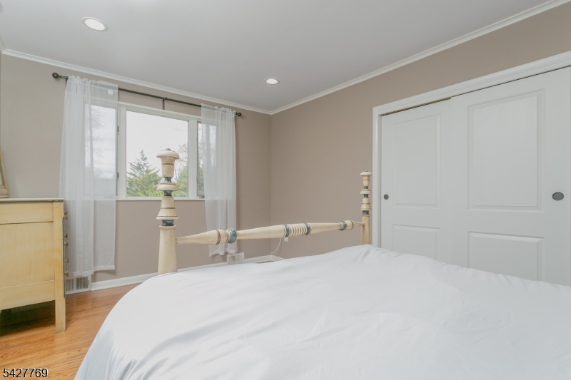 Puddingstone area - Residential