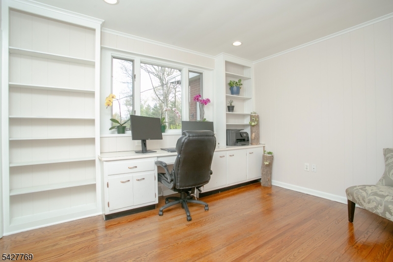 Puddingstone area - Residential