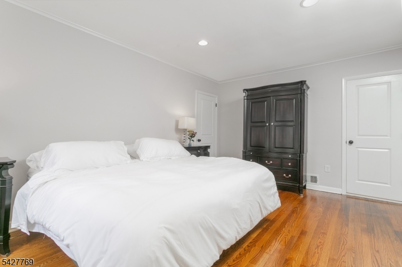 Puddingstone area - Residential