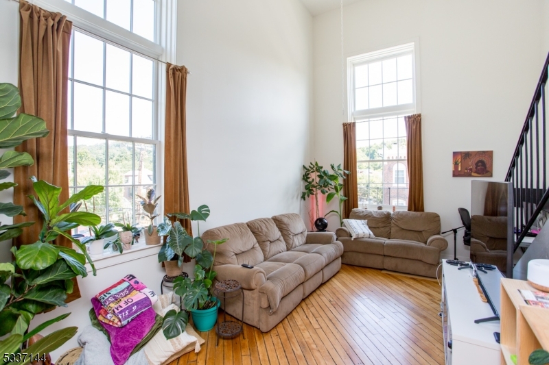 Imbue Bldg - Residential Income