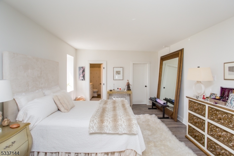 Imbue Bldg - Residential Income