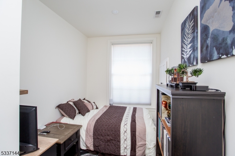 Imbue Bldg - Residential Income