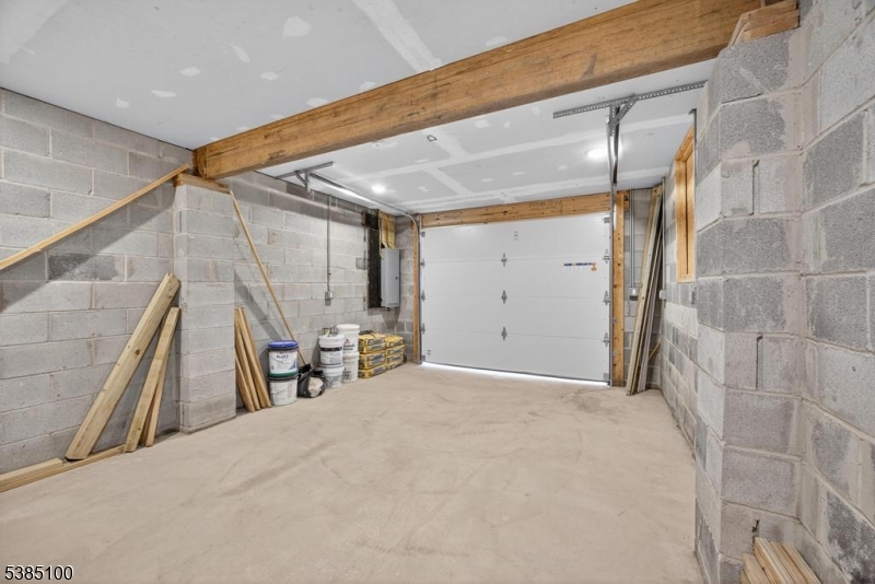 Crandon Lakes - Residential