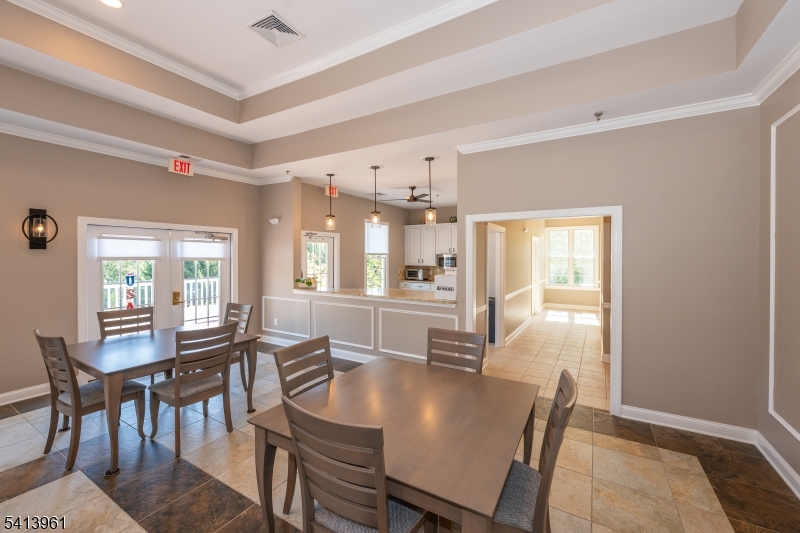 HORIZONS AT MOUNT ARLINGTON - Residential