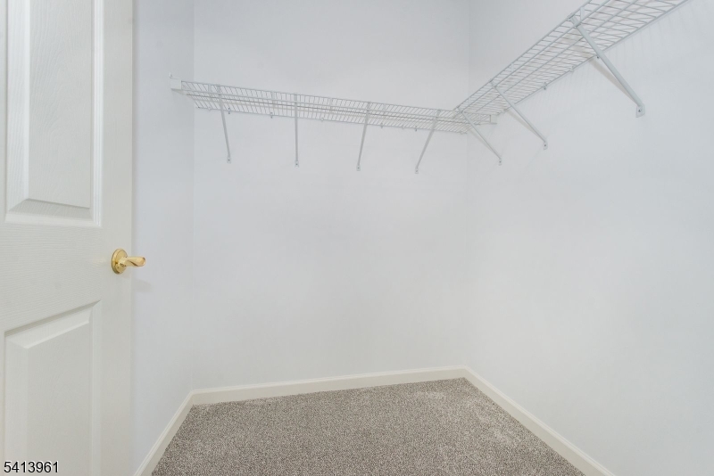 HORIZONS AT MOUNT ARLINGTON - Residential