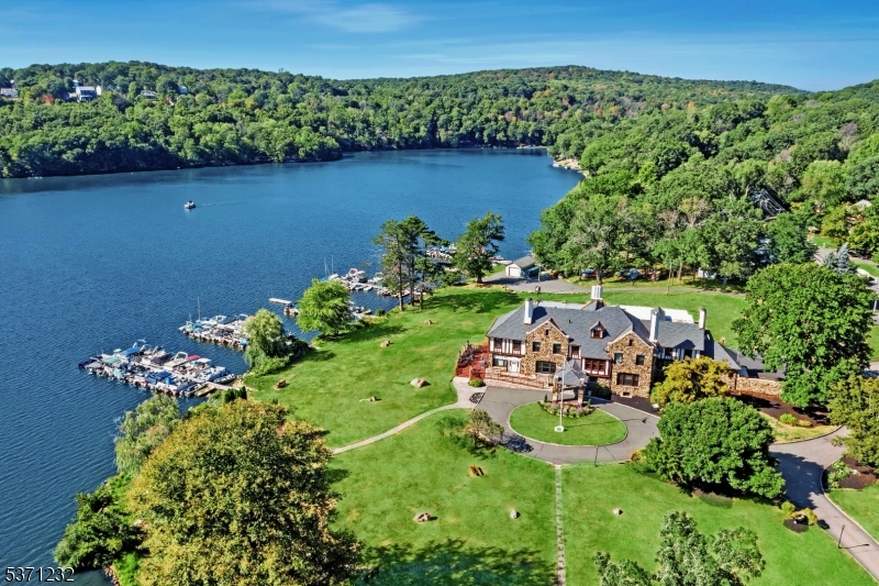 White Meadow Lake - Residential Lease