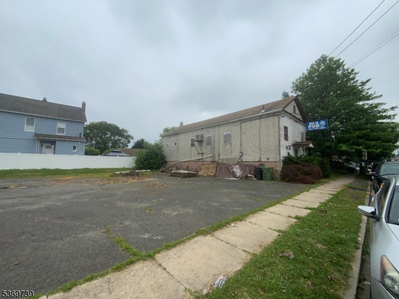 BAYWAY - Commercial Lease