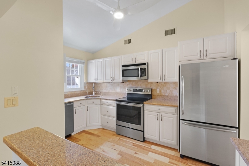 Spring Ridge - Residential