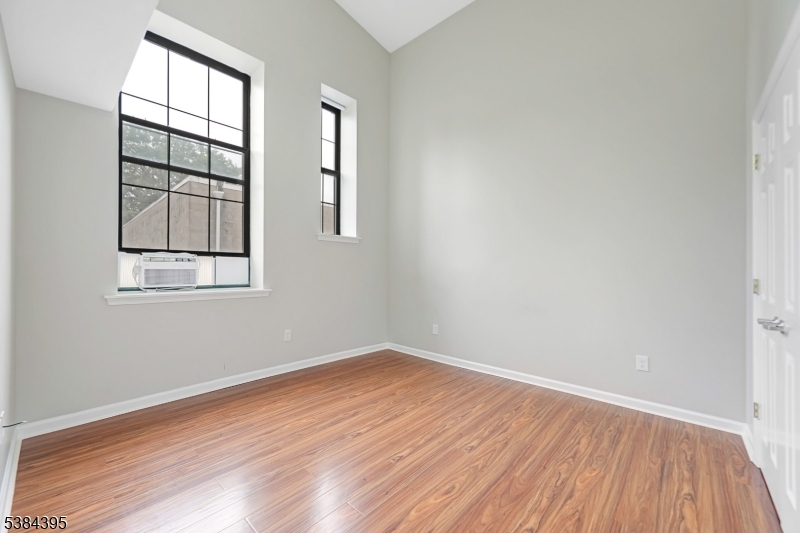 Hamilton Heights Condo - Residential