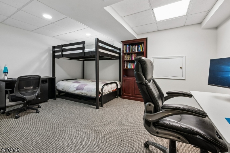 REVERE HILL - Residential