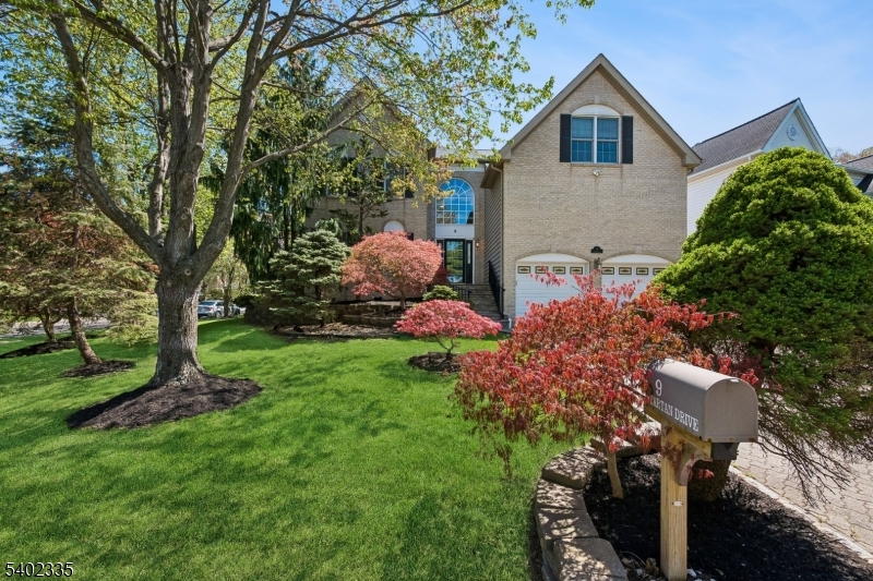 REVERE HILL - Residential