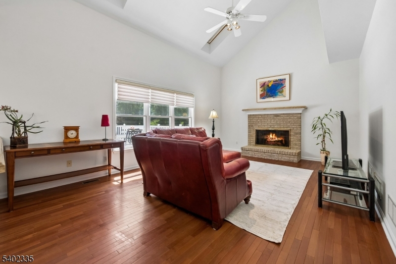 REVERE HILL - Residential