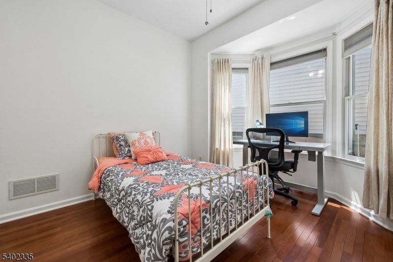 REVERE HILL - Residential